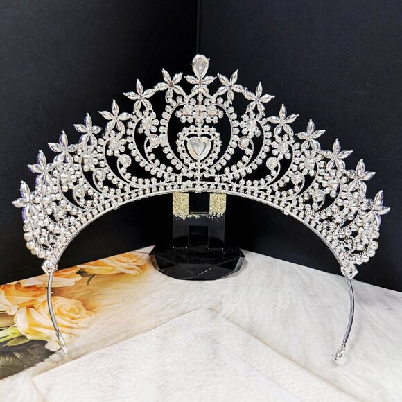 Crystal heart tiara, silver crystal tiara, purple stone tiara, Bridal headpiece